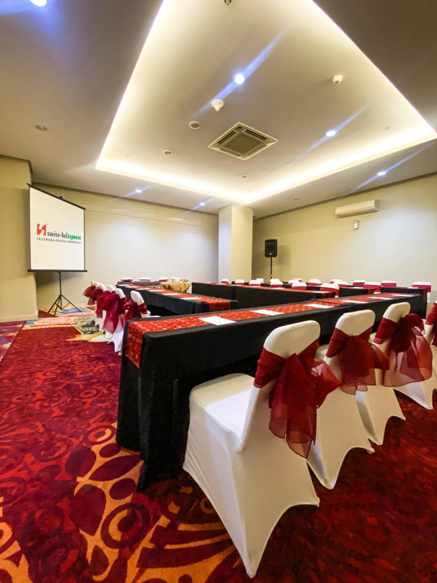 Swiss-Belexpress Jayapura Hotel Kültér fotó