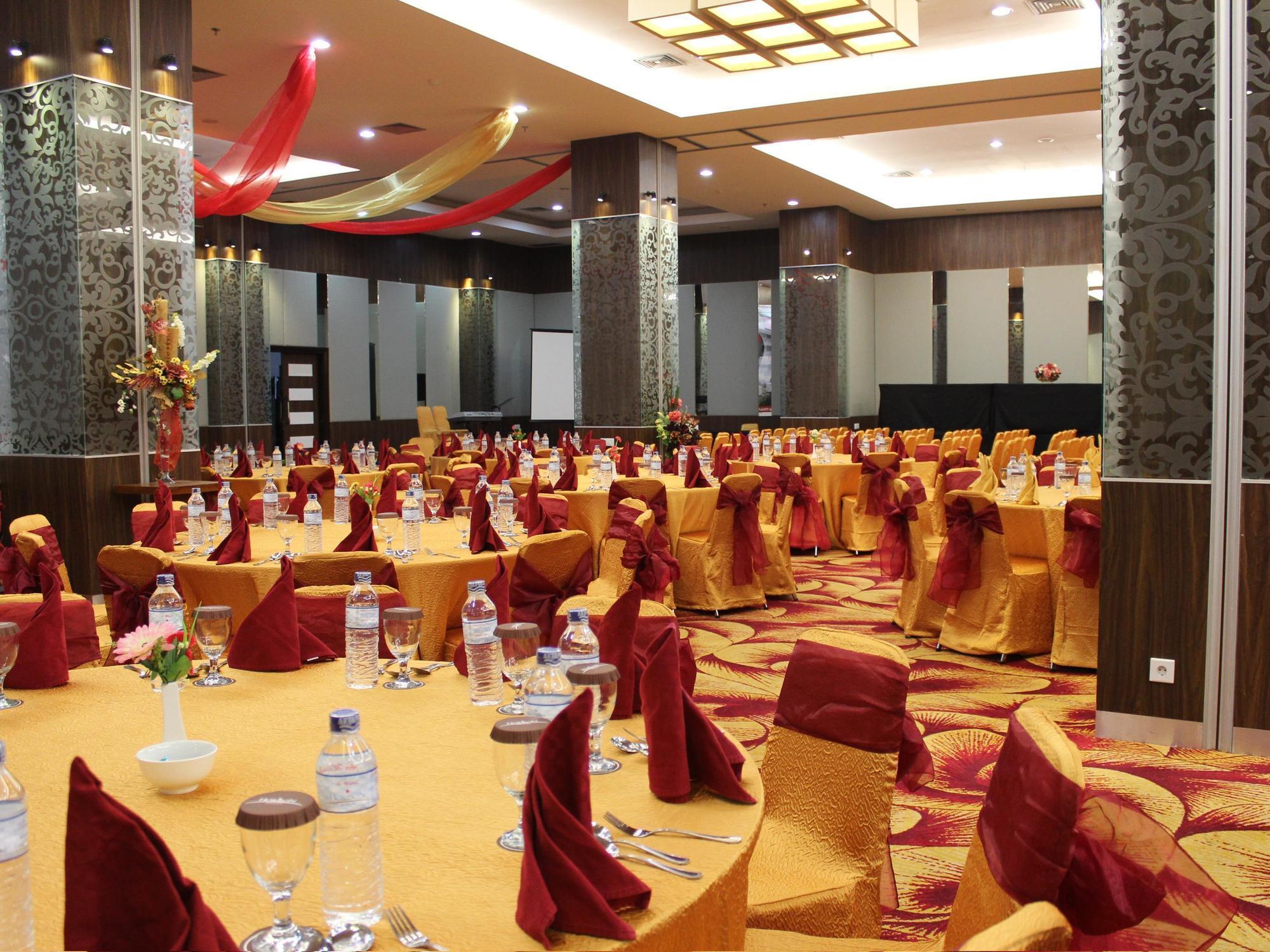 Swiss-Belexpress Jayapura Hotel Kültér fotó